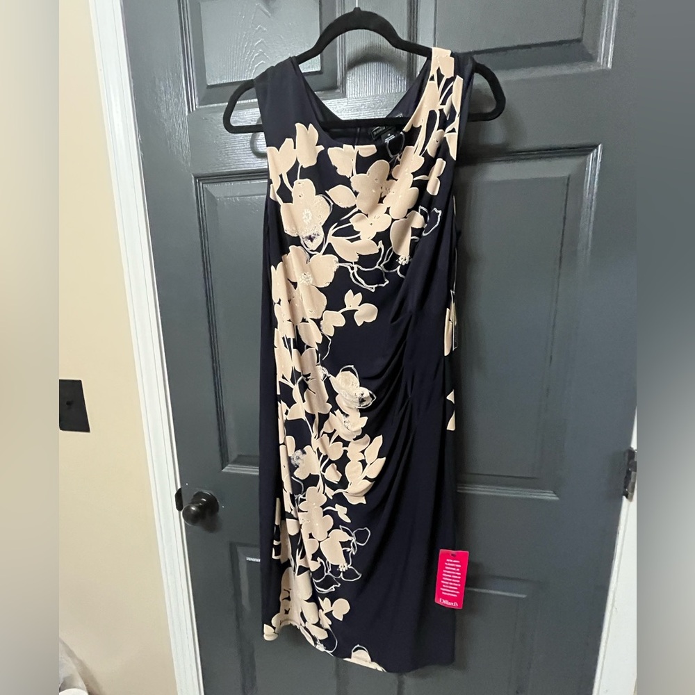 Jessica Howard Navy and Tan print dress